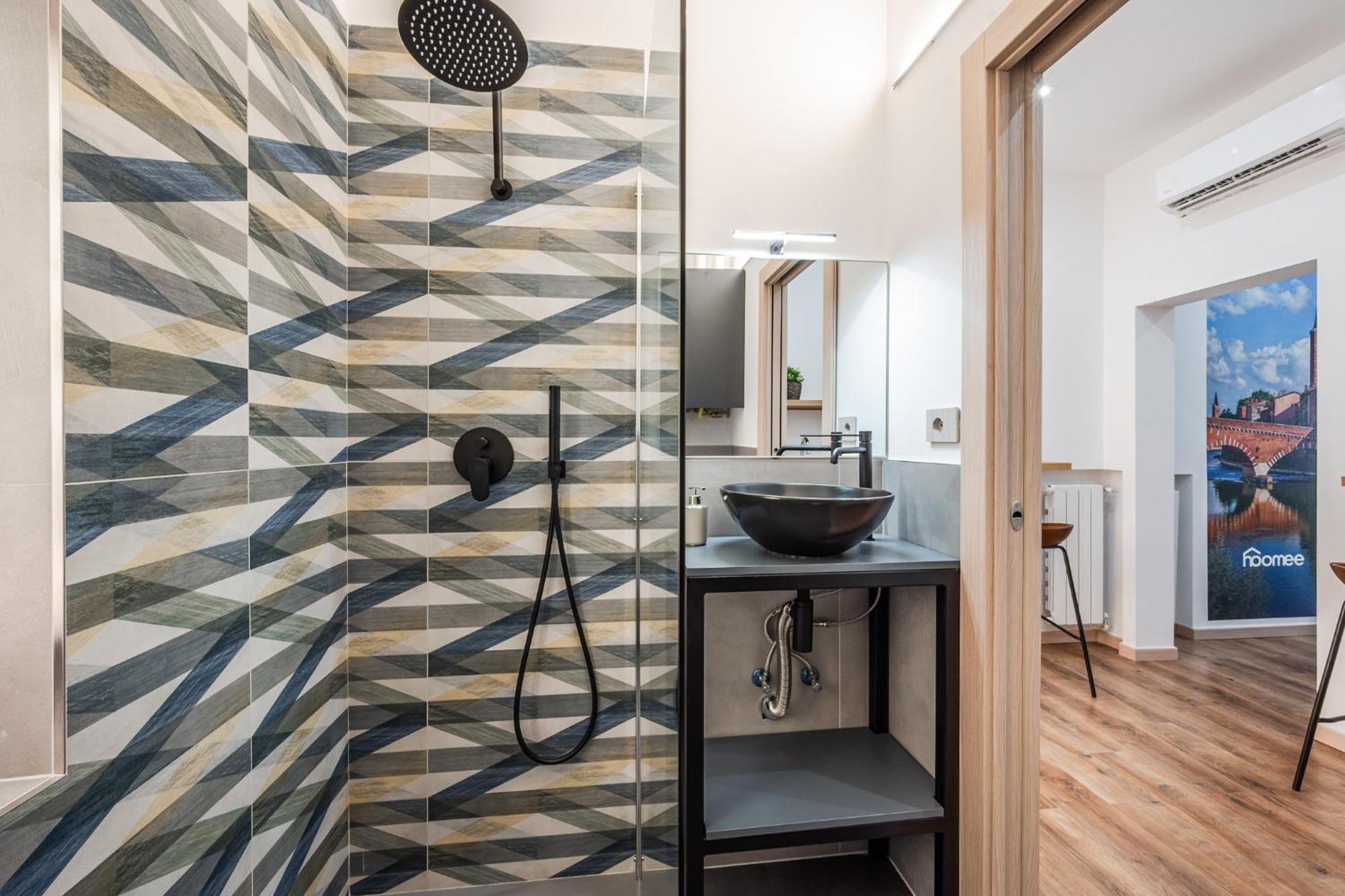 Hoomee Piazza Erbe Apartment เวโรนา ภายนอก รูปภาพ