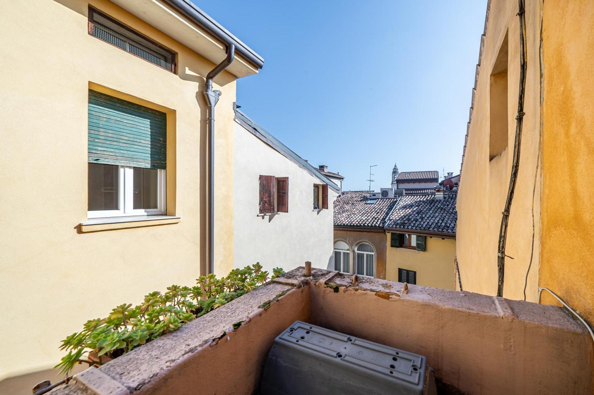 Hoomee Piazza Erbe Apartment เวโรนา ภายนอก รูปภาพ